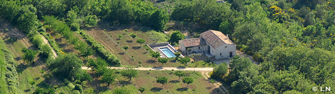 Location Luberon : Baume Brune à Rocsalière